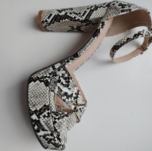 High heeled sandals | SHEIN